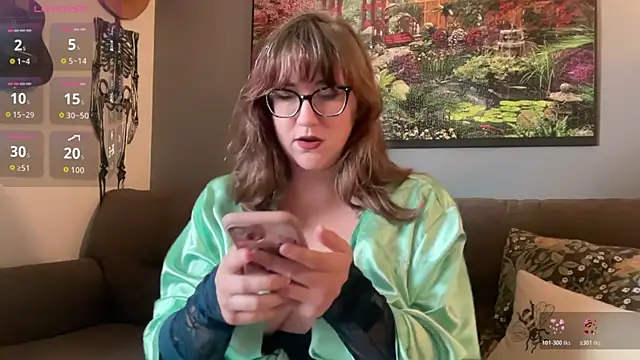 kurvy kitten xo online show from December 2, 3:03 pm