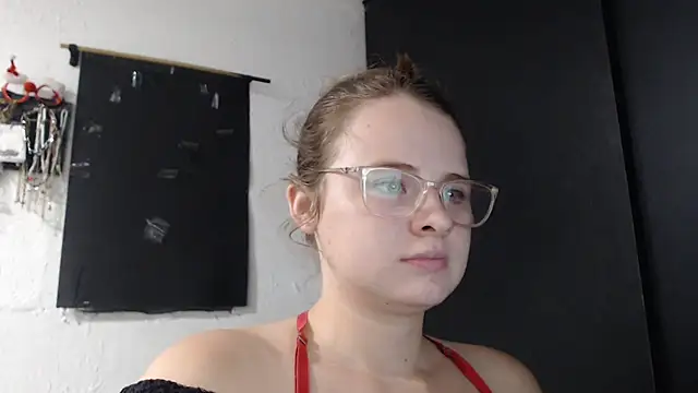 HellenMiyer1111 online show from December 3, 12:13 am