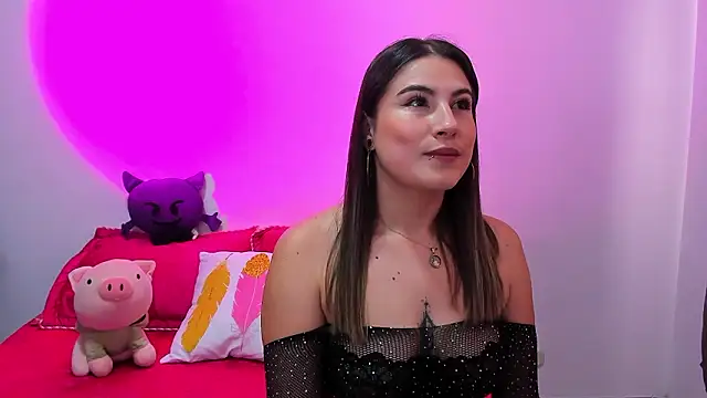 amelie collins online show from March 13, 9:05 pm