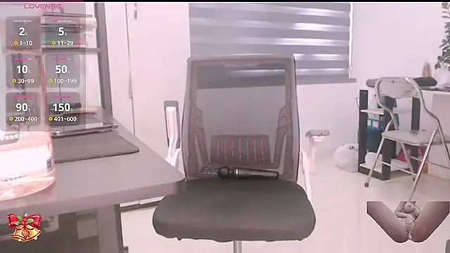 Shyn   online show from April 21, 6:09 am