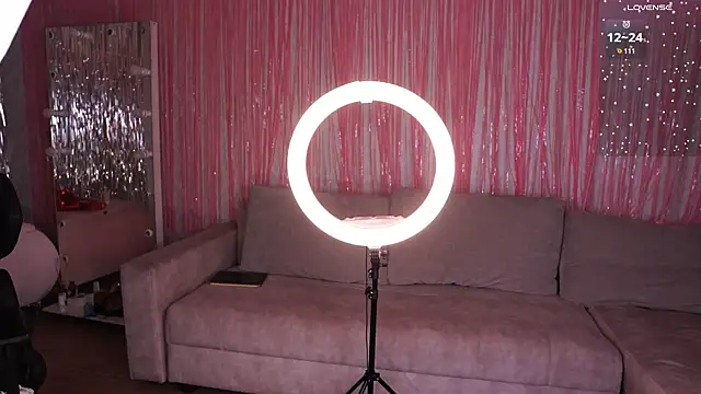 k kimikooo online show from November 26, 4:46 am