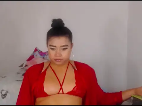 katrinawillff online show from March 21, 8:19 am