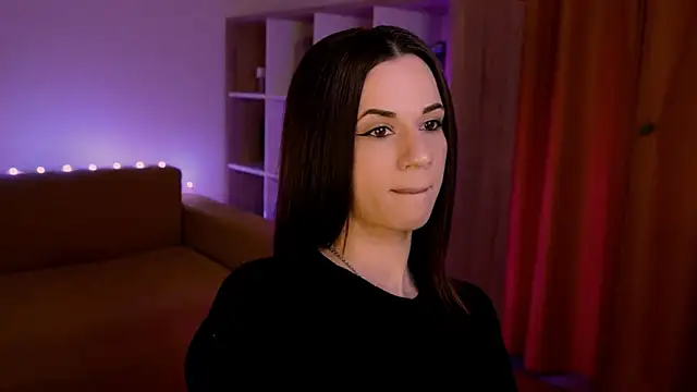 ItsAlisia online show from April 8, 12:40 pm