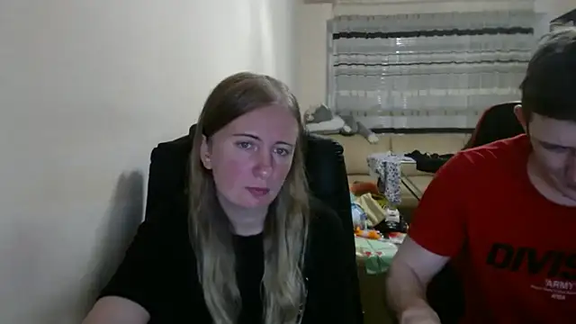 PeterAndJen online show from September 26, 5:10 pm