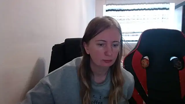 PeterAndJen online show from October 15, 7:22 am