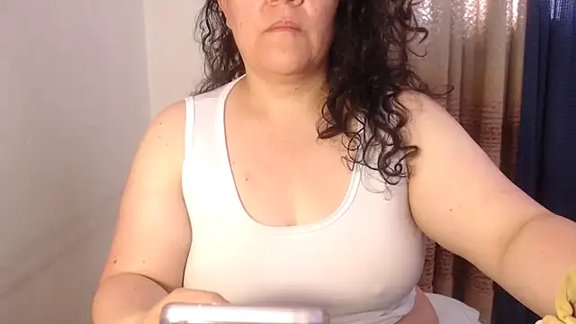 agathamiller01 online show from March 25, 1:25 pm