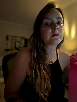 misslulipop online show from December 4, 11:59 pm