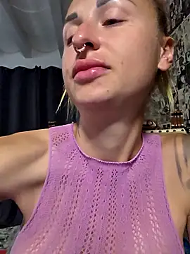 kylie blck online show from April 18, 7:29 pm