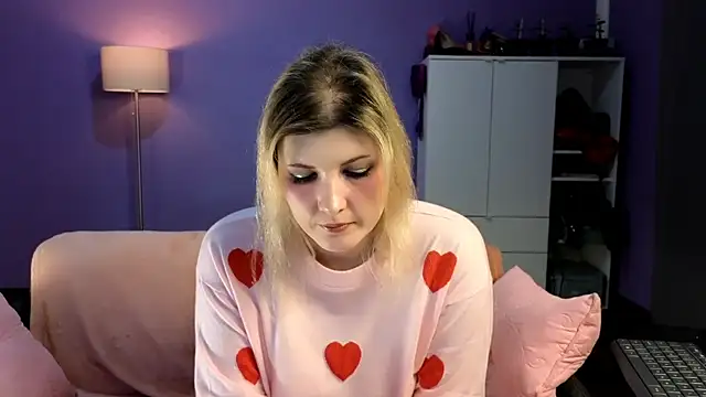 olisunny5 online show from February 8, 11:29 pm