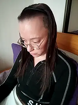 Aelita bb online show from April 14, 11:43 am