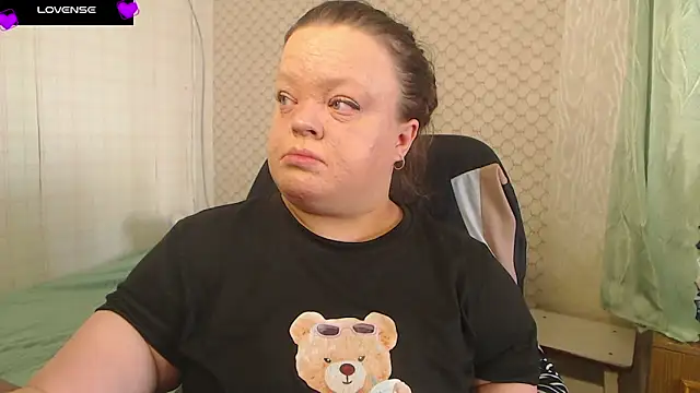 Janiffer MiMi online show from March 2, 7:37 am