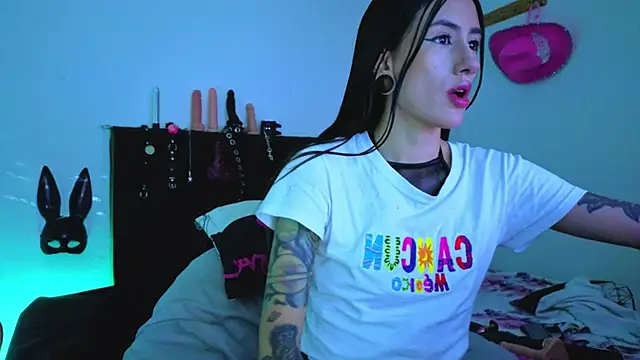 I am kim online show from March 19, 1:10 am