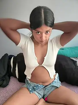 Peach Girll online show from August 4, 8:48 pm