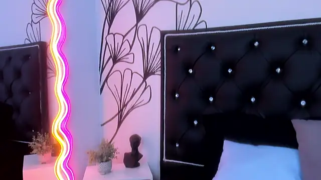 Sweet Ariadna  online show from April 16, 12:05 pm