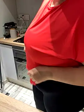 sweeti Em online show from January 8, 6:34 pm