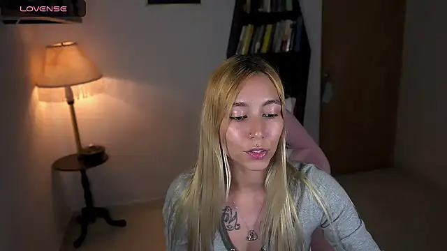 Saucy Jenn online show from November 7, 2:39 am