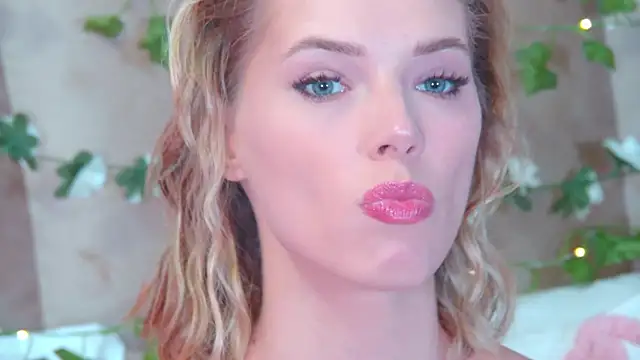 GentleRossi online show from March 28, 3:22 pm