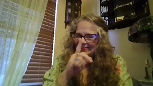 DestineeLoverGirl online show from December 1, 4:31 pm