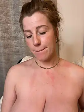 FoxyFrenchy online show from February 2, 8:19 pm