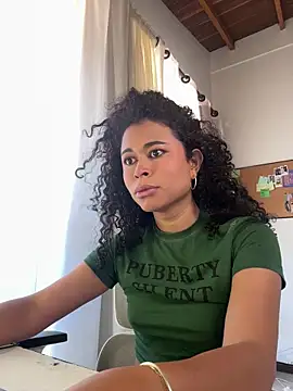 GabriSaenz online show from November 18, 2:51 pm