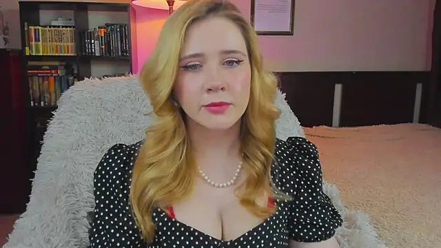 Lav Tender online show from September 28, 9:42 pm