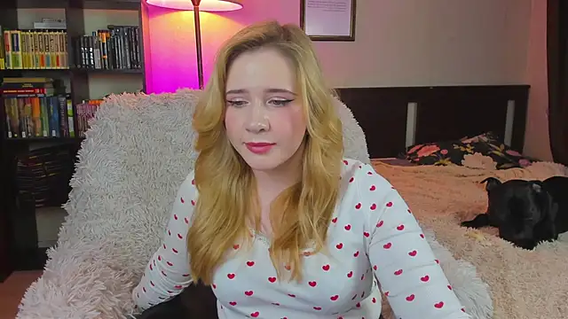 Lav Tender online show from September 21, 9:24 pm