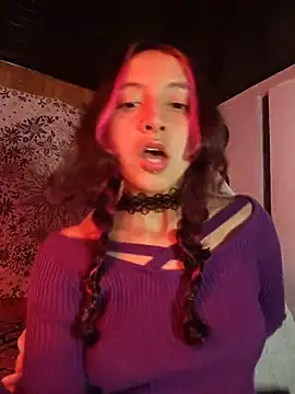  Laary online show from November 3, 9:41 pm