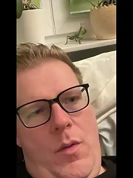 AnnualSunrise online show from October 28, 8:35 pm