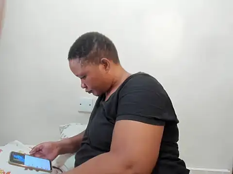 bigbooty29 online show from February 3, 6:40 am