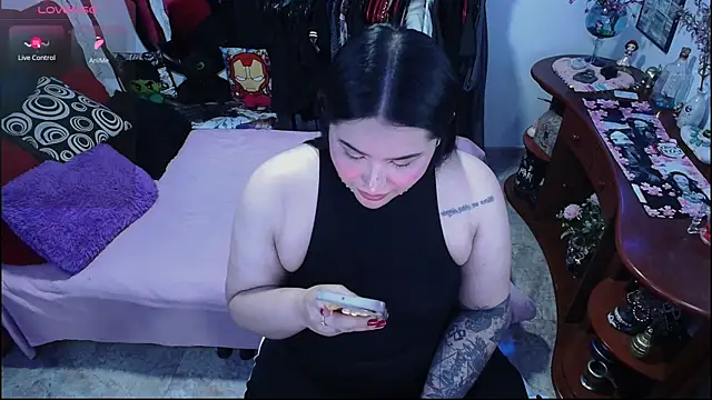 lufek23 online show from November 26, 10:33 pm