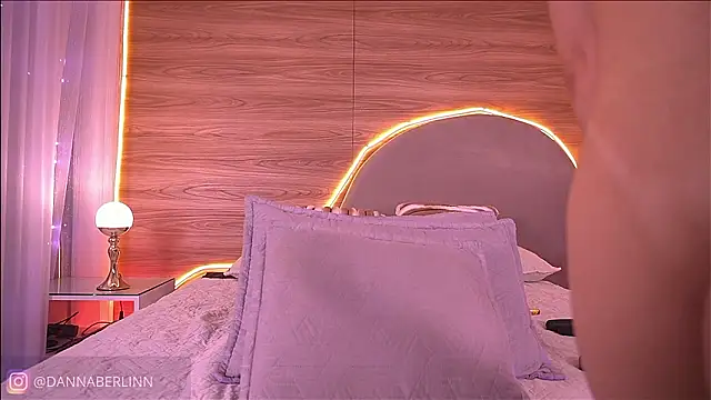 danna berlin  online show from February 11, 7:37 pm