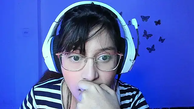 Little Lisy online show from March 7, 7:37 am