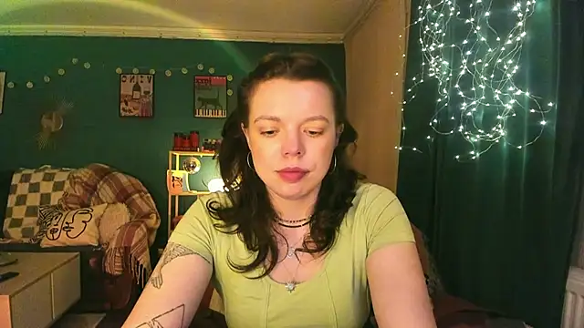 ClancyMorissey online show from April 6, 5:14 pm