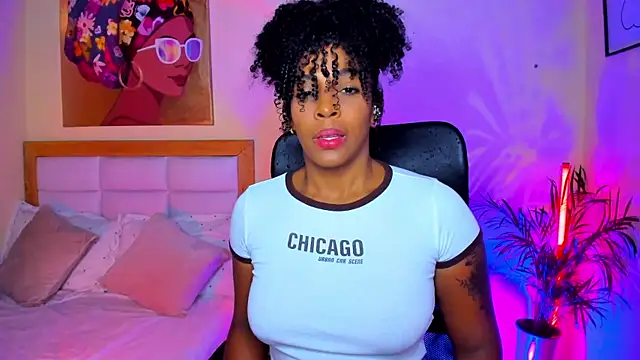 AitanaBrown  online show from April 4, 3:44 pm