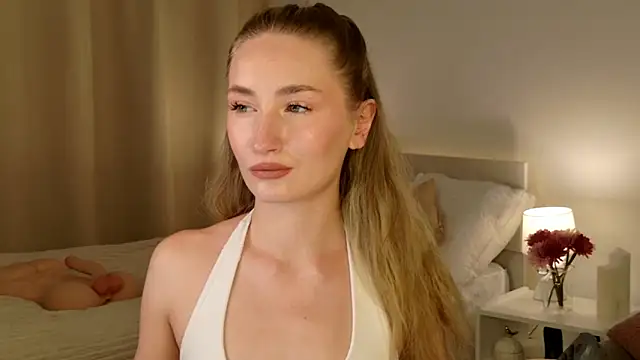 bella  rose online show from February 6, 1:36 pm