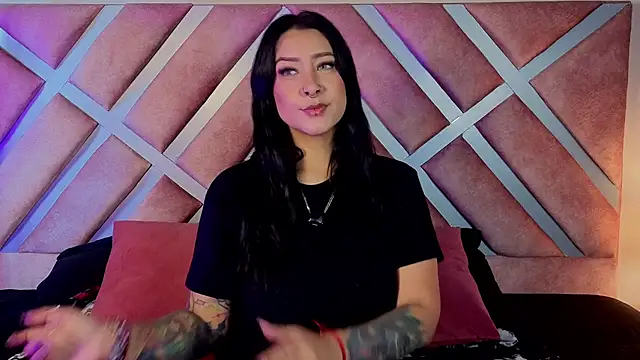  kelly hous36 online show from March 24, 1:27 pm