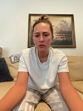 triple34D online show from September 12, 4:58 pm