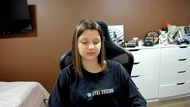 SoniNesti online show from March 5, 3:19 pm