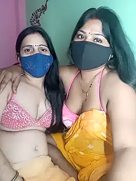 Snapshot of cutee__crazy chatting on October 18, 6:10 pm cutee crazy online show from October 18, 6:10 pm