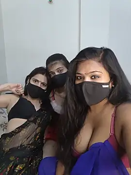 cutee  crazy online show from June 3, 2:55 pm