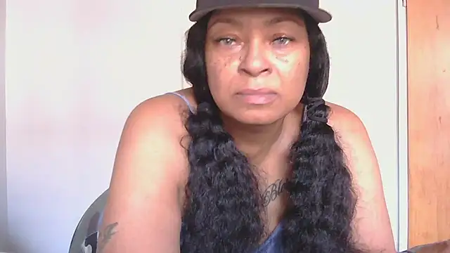 MSweetLindaParks online show from November 7, 7:19 pm