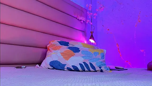 Evangelyne 1 online show from January 11, 4:01 pm