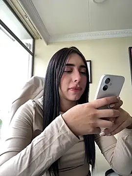 isabella jade online show from September 20, 2:15 pm