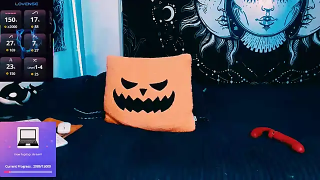 Marieblueeyes online show from February 21, 11:11 am