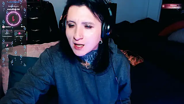 Marieblueeyes online show from September 18, 4:44 am