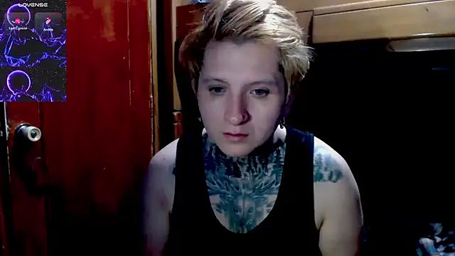 Marieblueeyes online show from December 2, 3:52 am