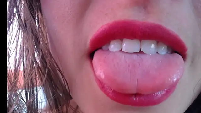 Alexandrasaenz online show from September 16, 4:37 pm