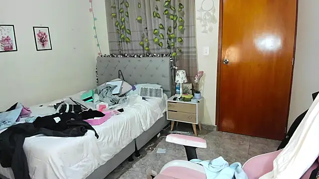 charlott7 online show from February 5, 1:30 am