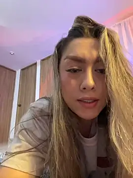 Im sophiie online show from September 26, 6:44 am