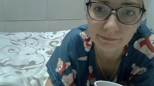 Ashleyspice online show from April 13, 5:42 am